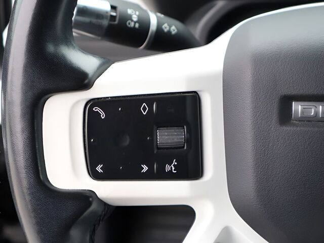 2022 Land Rover Defender 110 X-Dynamic SE Oshkosh WI