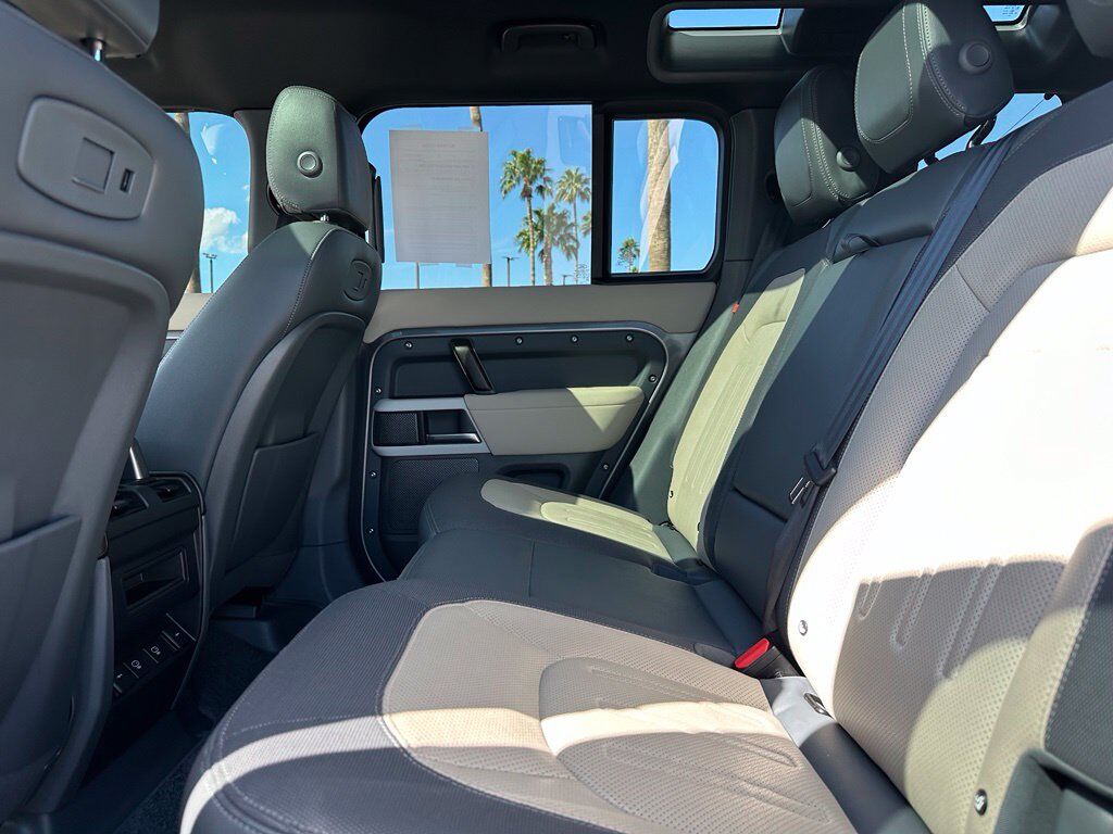 2022 Land Rover Defender 110 X-Dynamic SE Tucson AZ