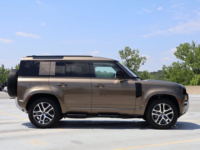 2022 Land Rover Defender 110 XS Edition Oshkosh WI