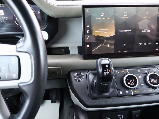 2022 Land Rover Defender 110 XS Edition Oshkosh WI
