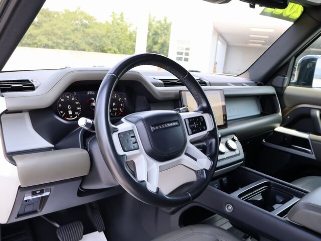 2022 Land Rover Defender 110 XS Edition Oshkosh WI