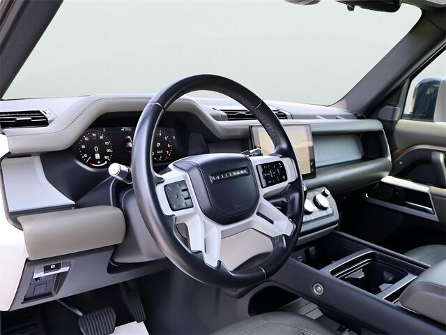 2022 Land Rover Defender 110 XS Edition Oshkosh WI