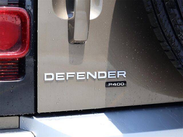 2022 Land Rover Defender 110 XS Edition Oshkosh WI