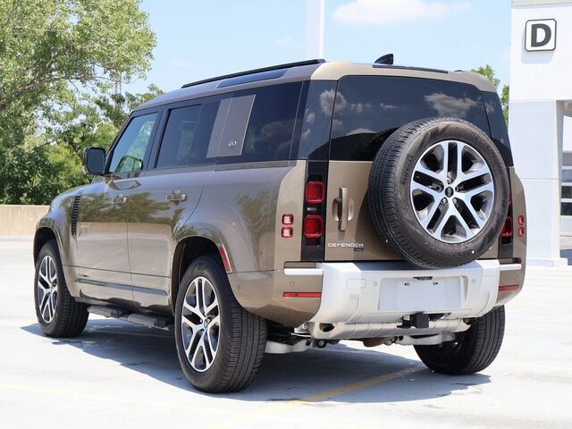 2022 Land Rover Defender 110 XS Edition Oshkosh WI