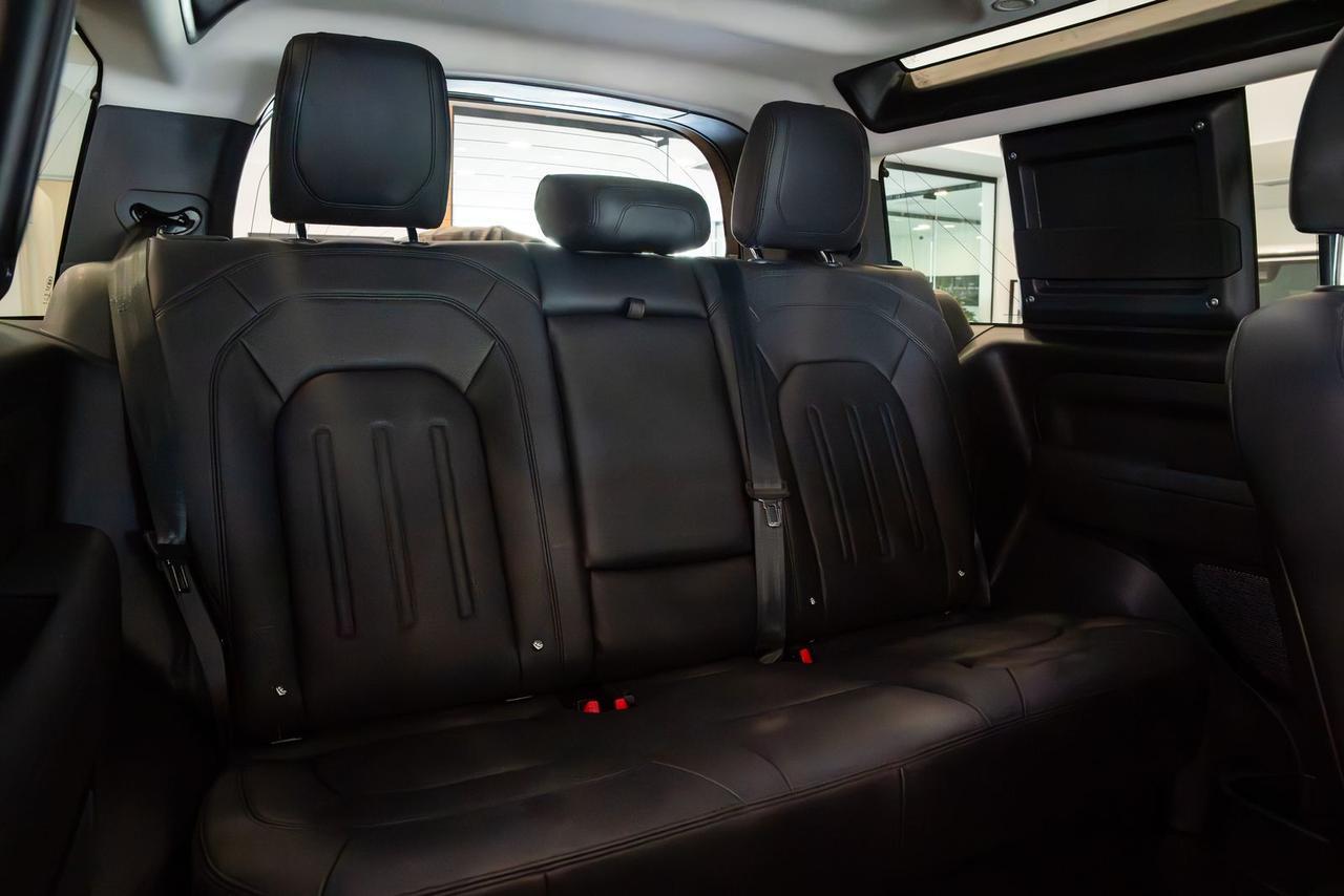 2022 Land Rover Defender 90 S Gladstone OR