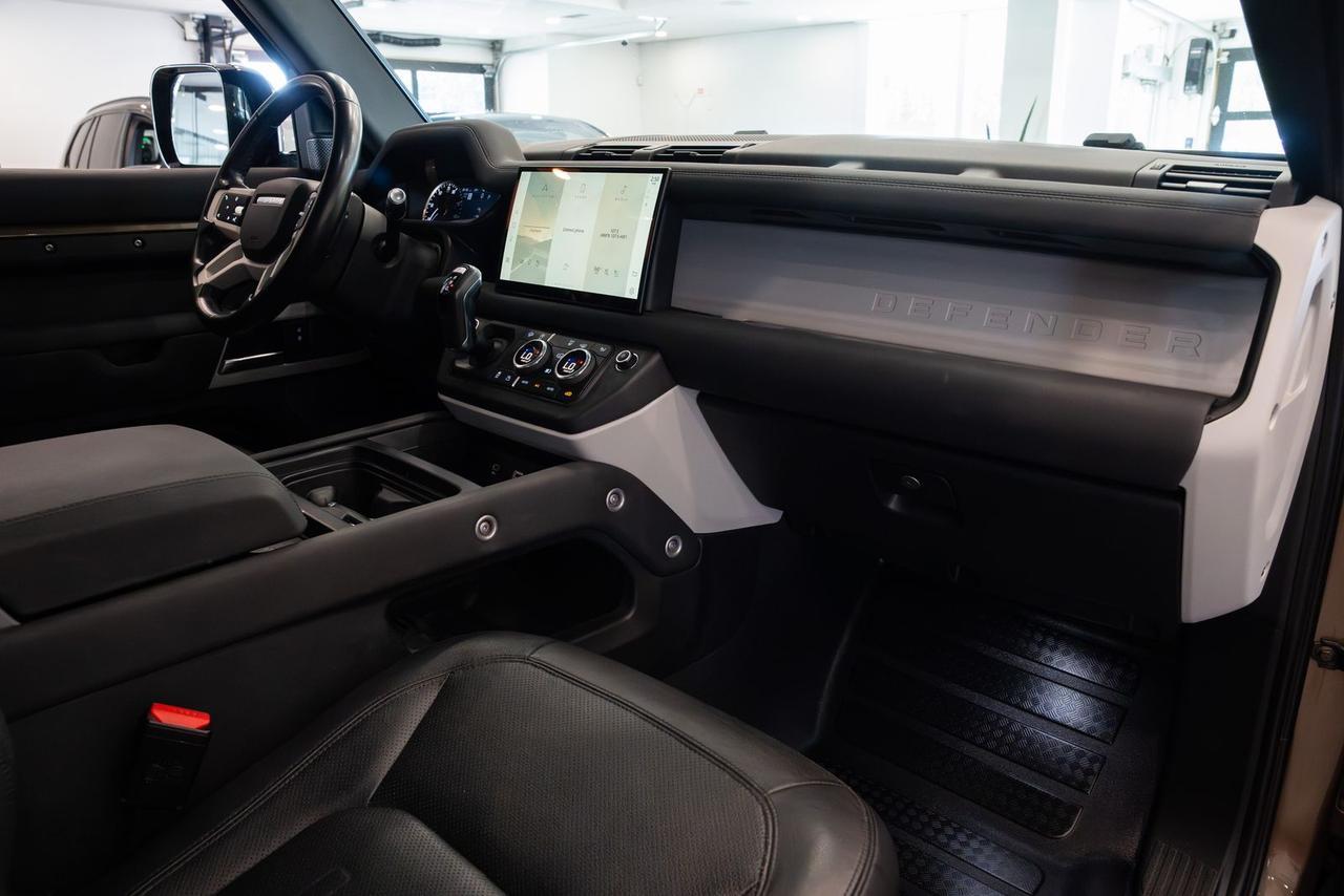 2022 Land Rover Defender 90 S Gladstone OR