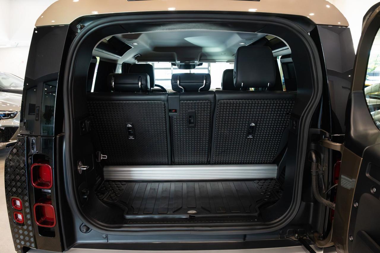 2022 Land Rover Defender 90 S Gladstone OR