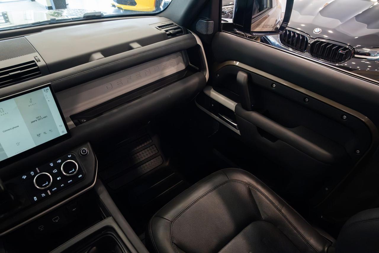 2022 Land Rover Defender 90 S Gladstone OR