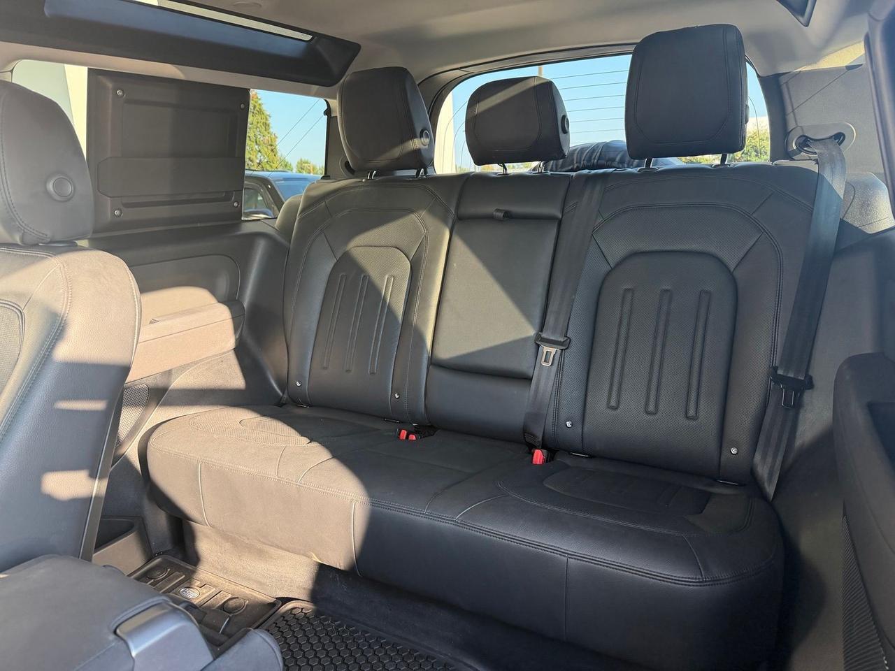 2022 Land Rover Defender 90 S Gladstone OR
