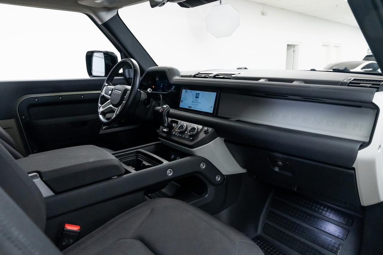 2022 Land Rover Defender 90 Standard 5 Passenger Heated Seats Meridian Audio Portland OR