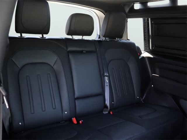 2022 Land Rover Defender 90 X-Dynamic S Oshkosh WI