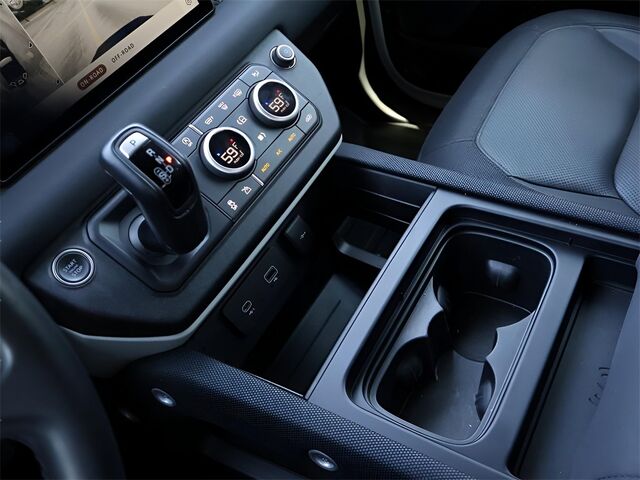 2022 Land Rover Defender 90 X-Dynamic S Oshkosh WI