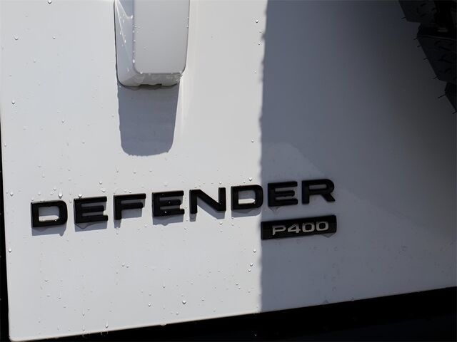 2022 Land Rover Defender 90 X-Dynamic S Oshkosh WI