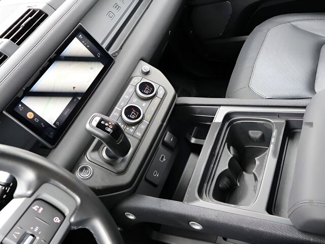 2022 Land Rover Defender 90 X-Dynamic S Oshkosh WI