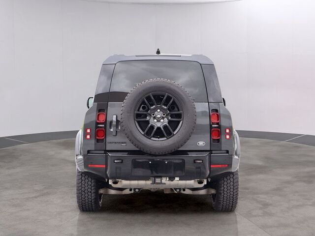 2022 Land Rover Defender 90 X-Dynamic S Oshkosh WI