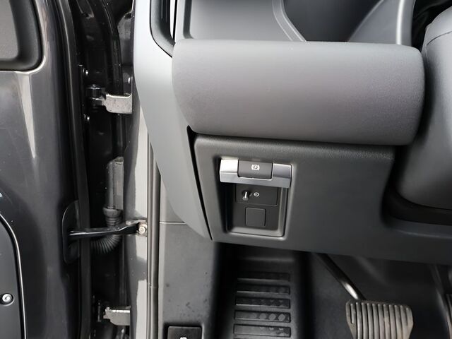 2022 Land Rover Defender 90 X-Dynamic S Oshkosh WI