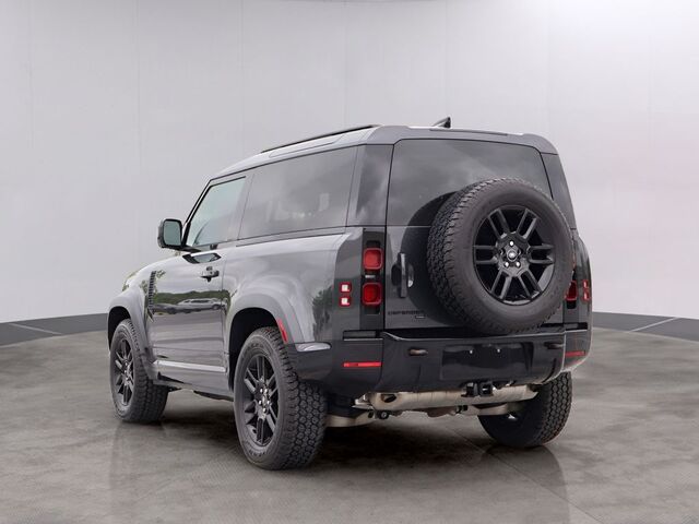 2022 Land Rover Defender 90 X-Dynamic S Oshkosh WI