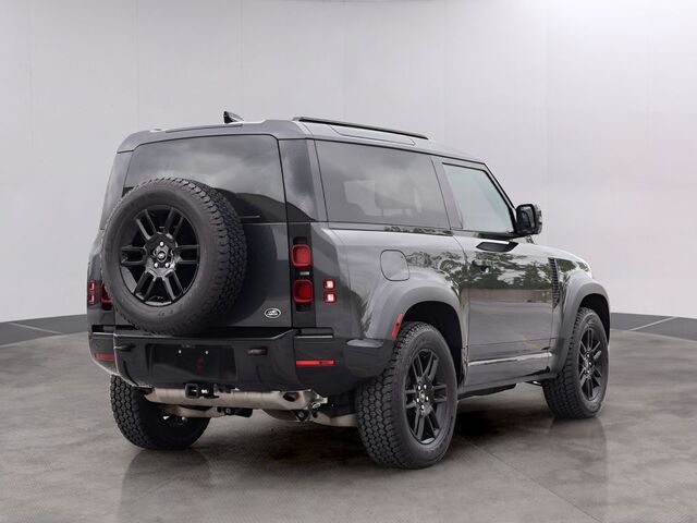 2022 Land Rover Defender 90 X-Dynamic S Oshkosh WI