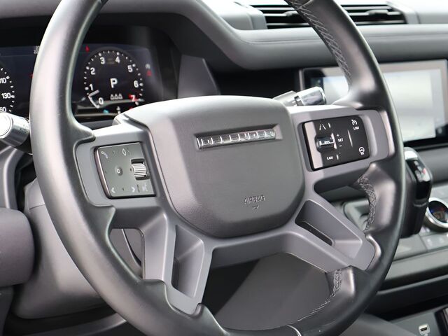 2022 Land Rover Defender 90 X-Dynamic S Oshkosh WI