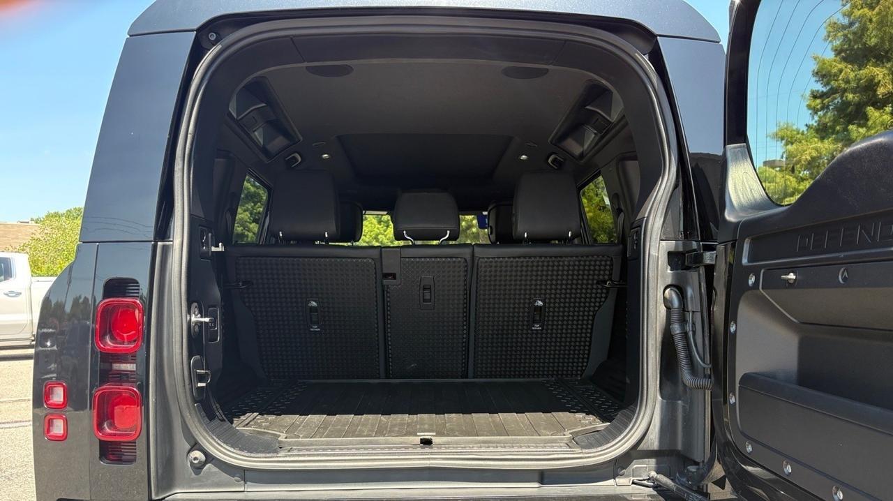 2022 Land Rover Defender X-Dynamic HSE, 360 BACKUP CAMERA & SENSORS, ELECTRIC DEPLOYABLE TOW BAR PANEL, PANORAMIC MOONROOF, SELECT DRIVE MODES, BLIND SPOT, FORWARD COLLISION ALERT, HEATED & A/C SEATS, AUTO START/STOP, CLEAN CARFAX, DEFEND YOUR RIDE! Virginia Beach VA