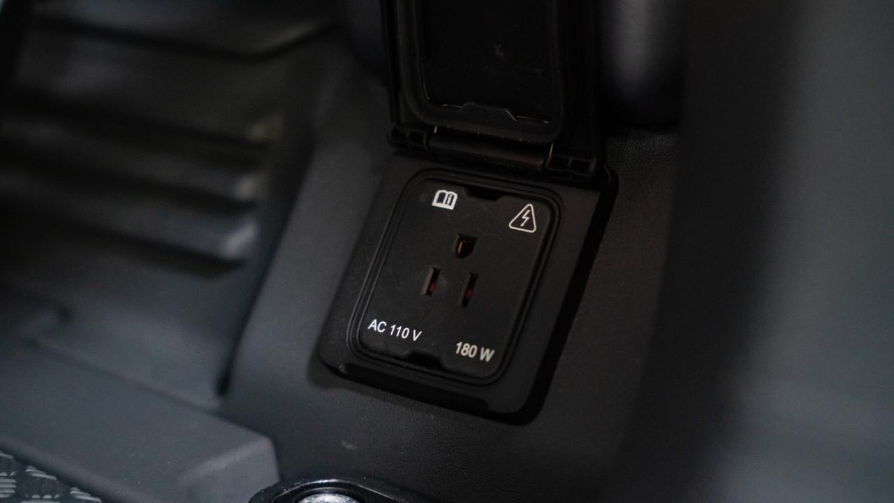 2022 Land Rover Defender X-Dynamic HSE Franklin TN