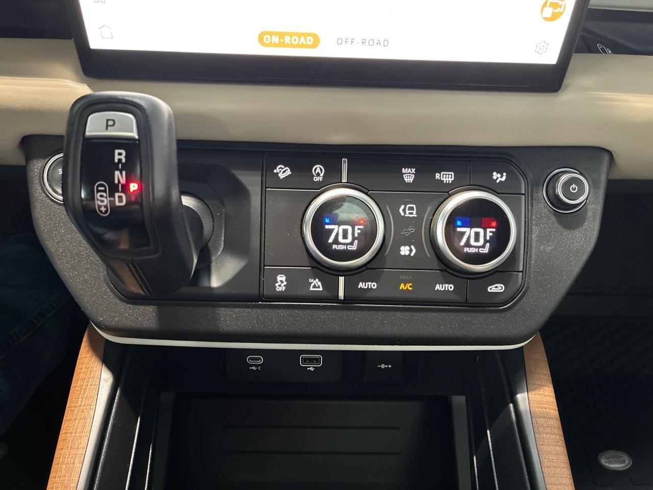 2022 Land Rover Defender X-Dynamic HSE, Satin Wrap, 22in Wheel, Black Contrast Roof, 11.4in Screen Houston TX