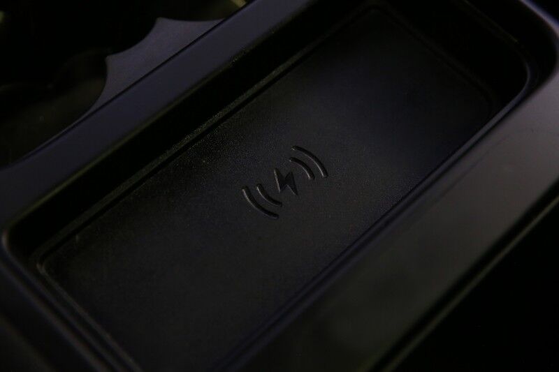 2022 Land Rover Defender X-Dynamic SE Plainview NY