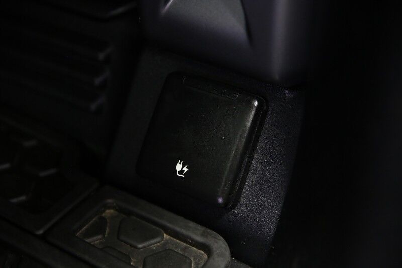 2022 Land Rover Defender X-Dynamic SE Plainview NY