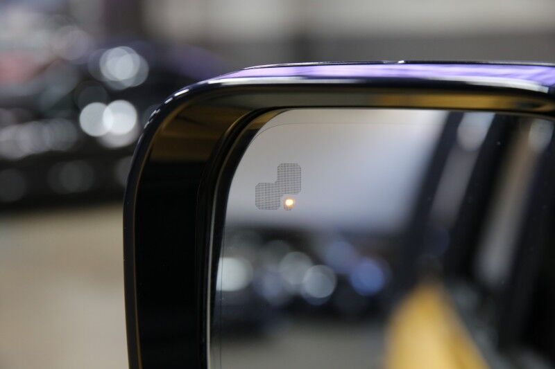 2022 Land Rover Defender X-Dynamic SE Plainview NY