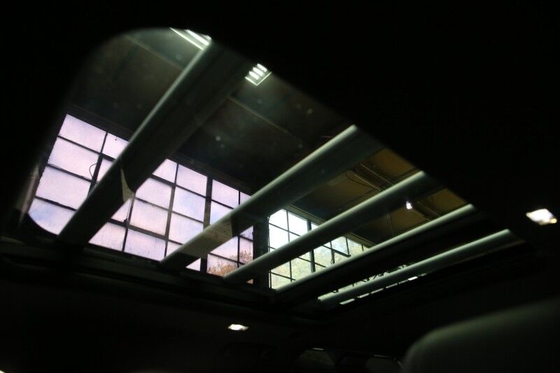 2022 Land Rover Defender X-Dynamic SE Plainview NY