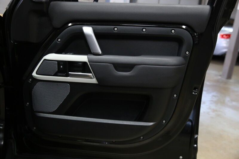 2022 Land Rover Defender X-Dynamic SE Plainview NY