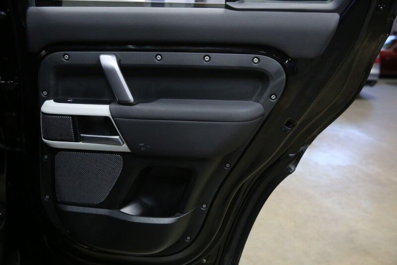 2022 Land Rover Defender X-Dynamic SE Plainview NY