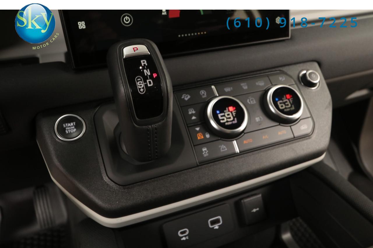 2022 Land Rover Defender X-Dynamic SE TROPHY EDITION PACK 1 of 220 West Chester PA
