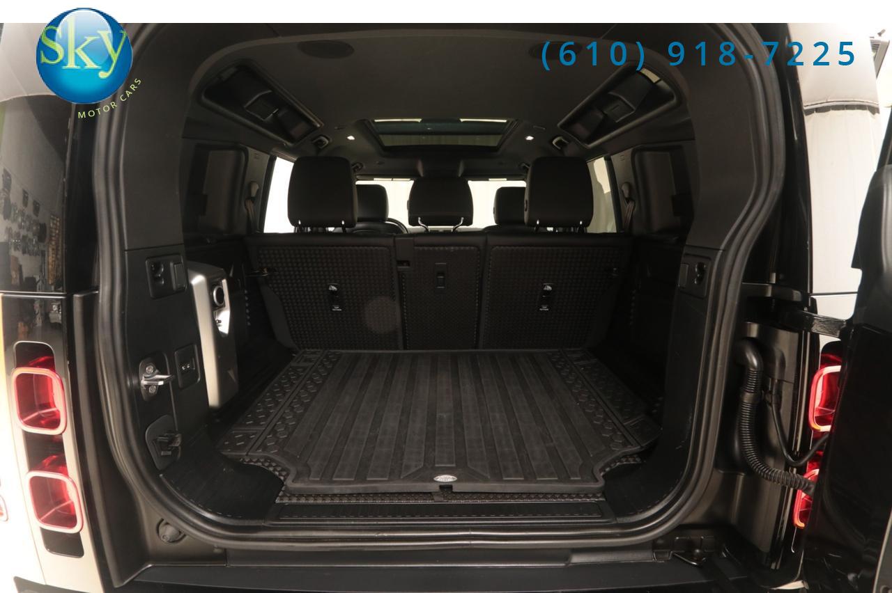 2022 Land Rover Defender X-Dynamic SE TROPHY EDITION PACK 1 of 220 West Chester PA