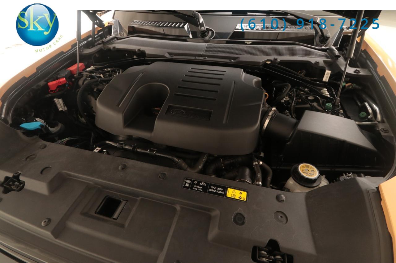 2022 Land Rover Defender X-Dynamic SE TROPHY EDITION PACK 1 of 220 West Chester PA