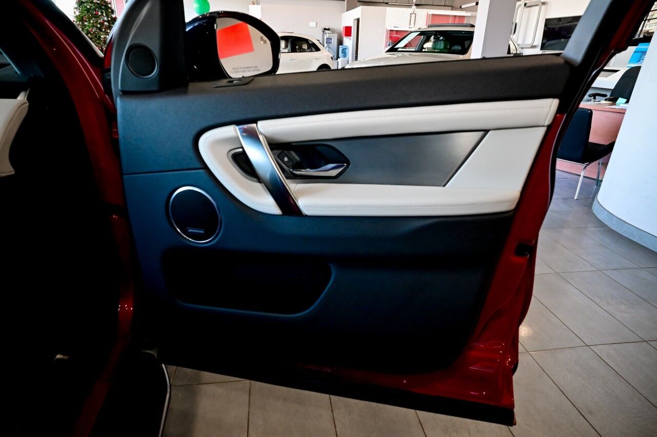 2022 Land Rover Discovery Sport SE R-Dynamic, Pano Roof, Cold Climate Pack, Meridian Sound System Springfield NJ