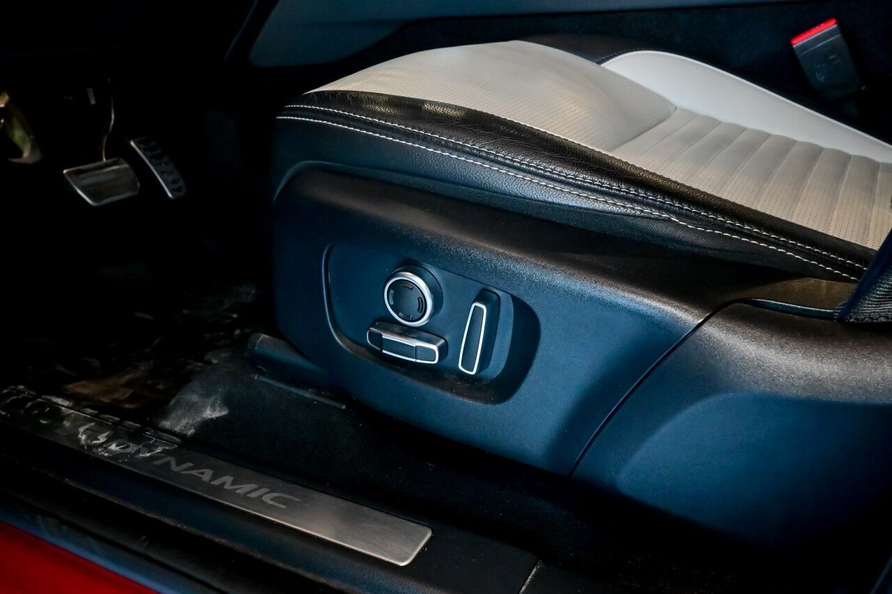 2022 Land Rover Discovery Sport SE R-Dynamic, Pano Roof, Cold Climate Pack, Meridian Sound System Springfield NJ