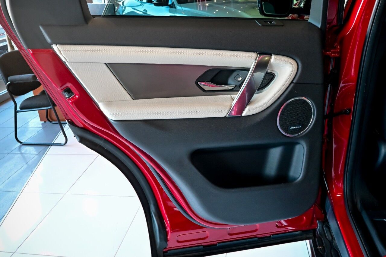 2022 Land Rover Discovery Sport SE R-Dynamic, Pano Roof, Cold Climate Pack, Meridian Sound System Springfield NJ