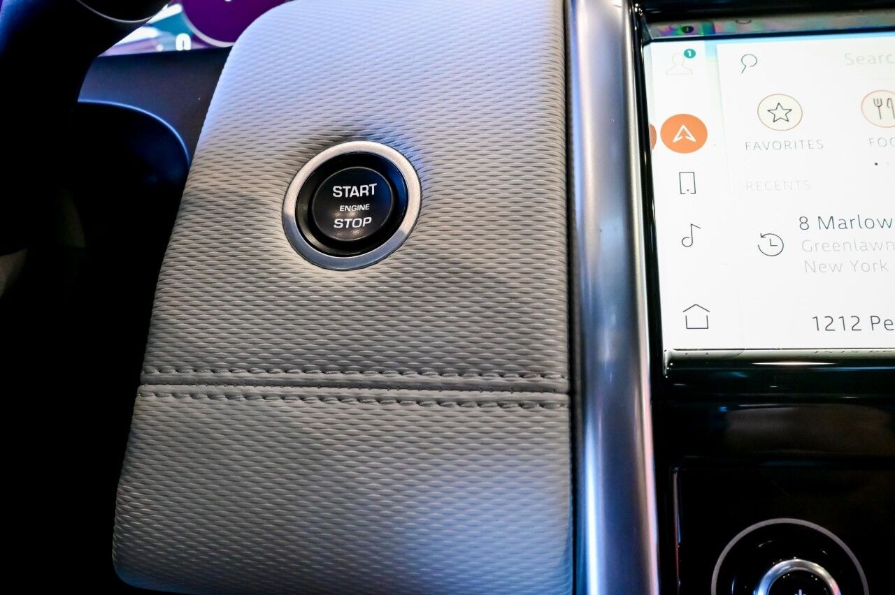 2022 Land Rover Discovery Sport SE R-Dynamic, Pano Roof, Cold Climate Pack, Meridian Sound System Springfield NJ