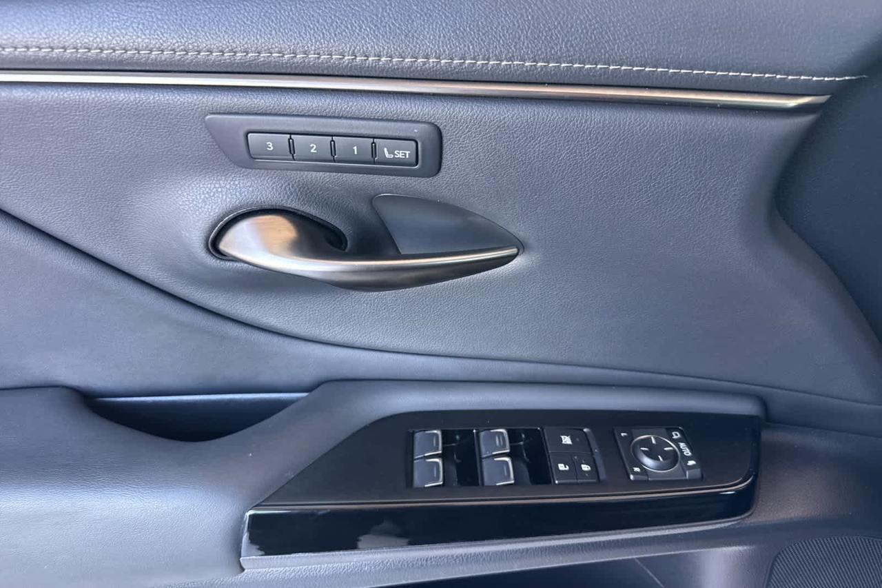 2022 Lexus ES 300h Roseville CA