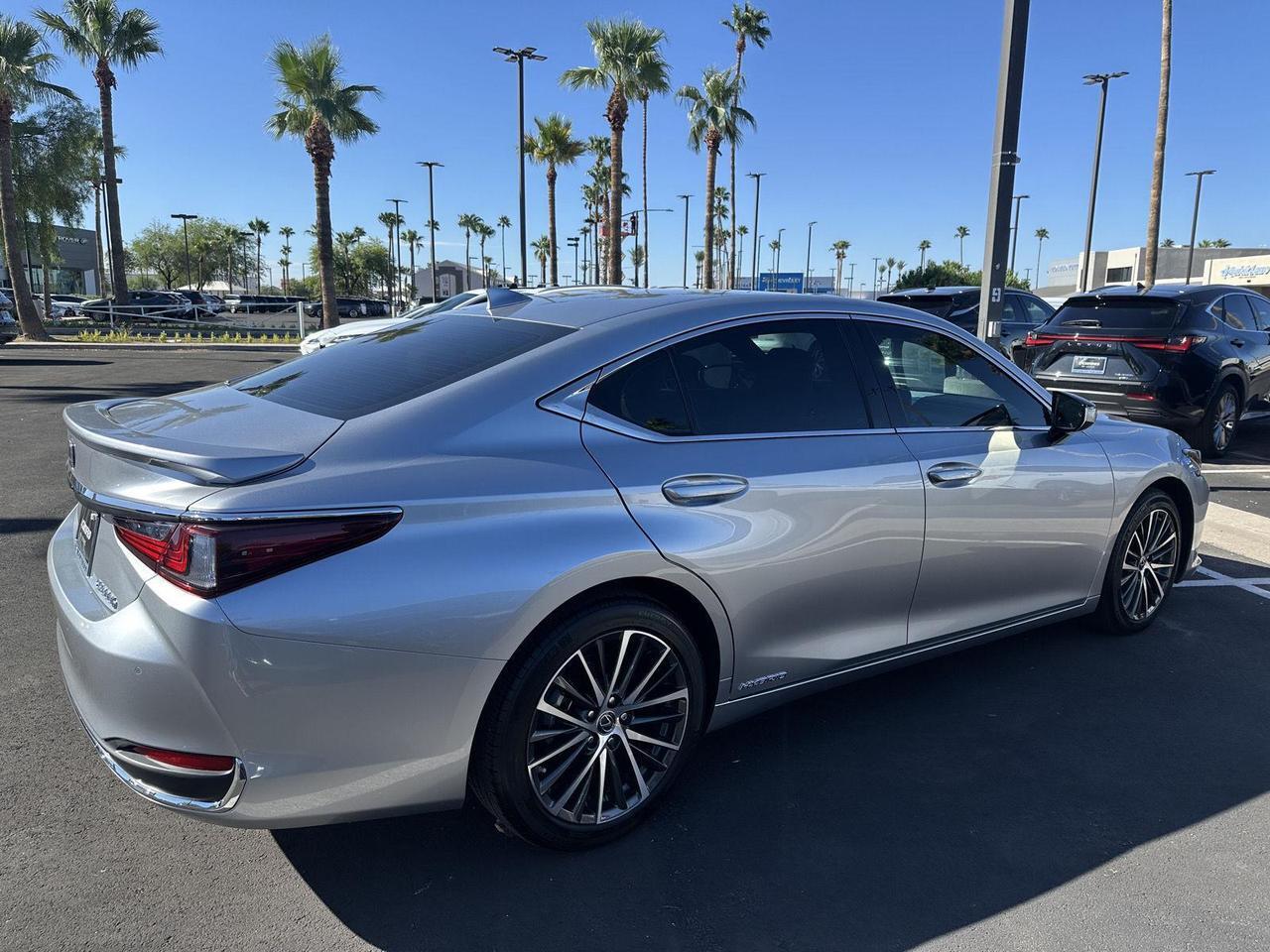 2022 Lexus ES 300h Base Tucson AZ