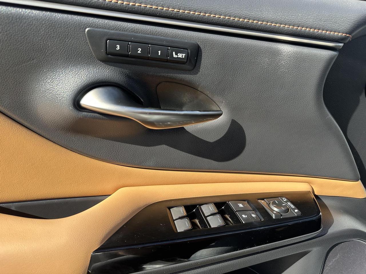 2022 Lexus ES 300h Base Tucson AZ