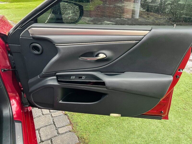 2022 Lexus ES 300h F SPORT Wilmington NC