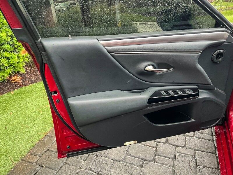2022 Lexus ES 300h F SPORT Wilmington NC