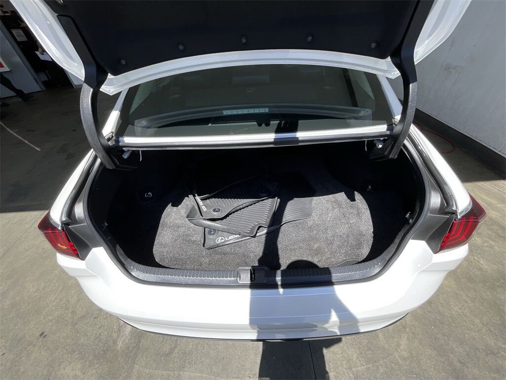 2022 Lexus ES 300h Petaluma CA