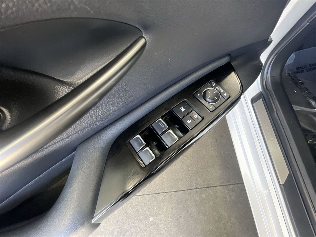 2022 Lexus ES 300h Petaluma CA