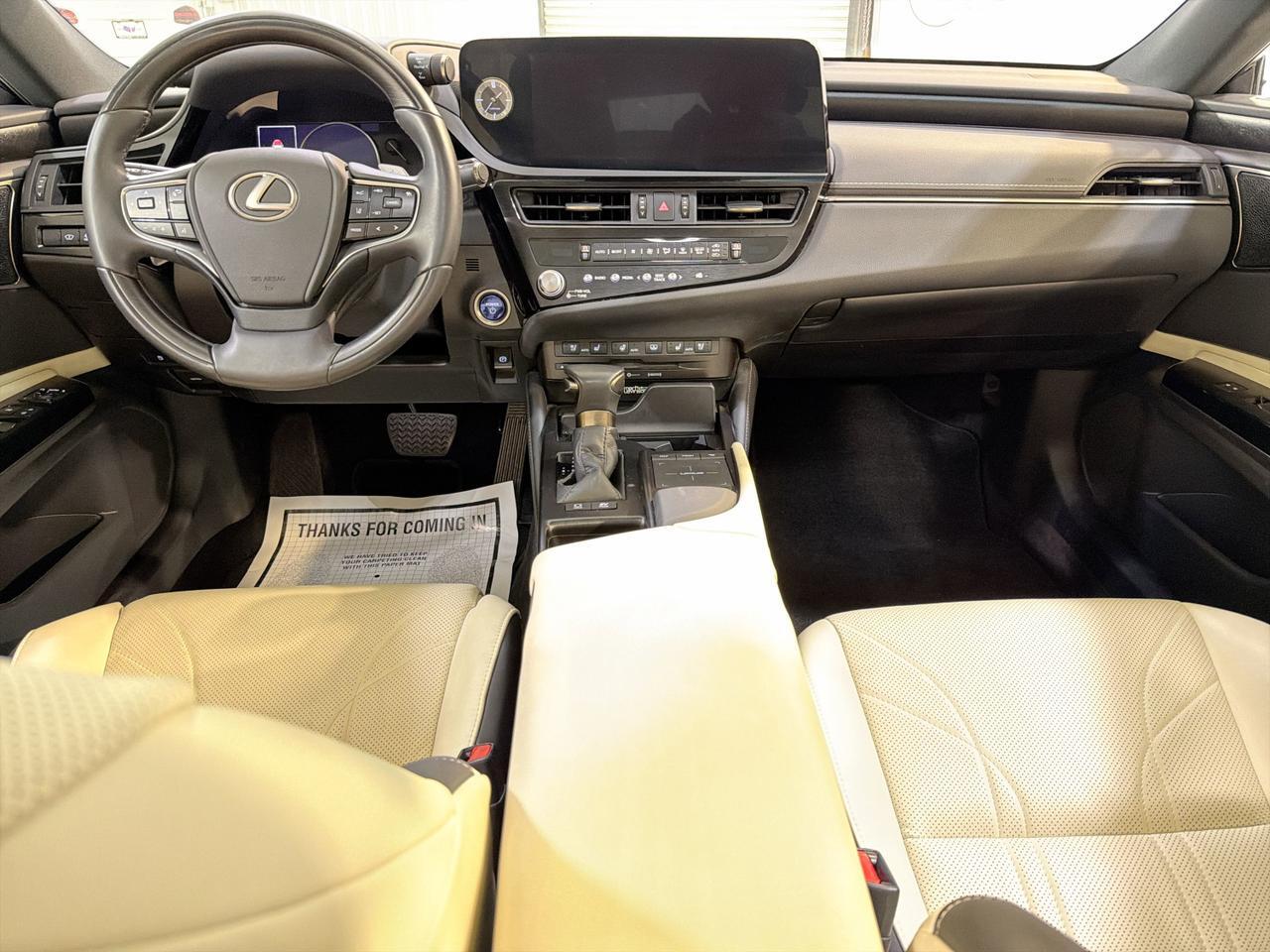2022 Lexus ES 300h Ultra Luxury San Antonio TX
