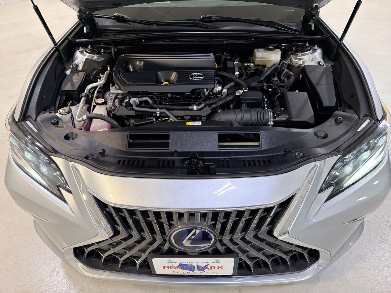 2022 Lexus ES 300h Ultra Luxury San Antonio TX