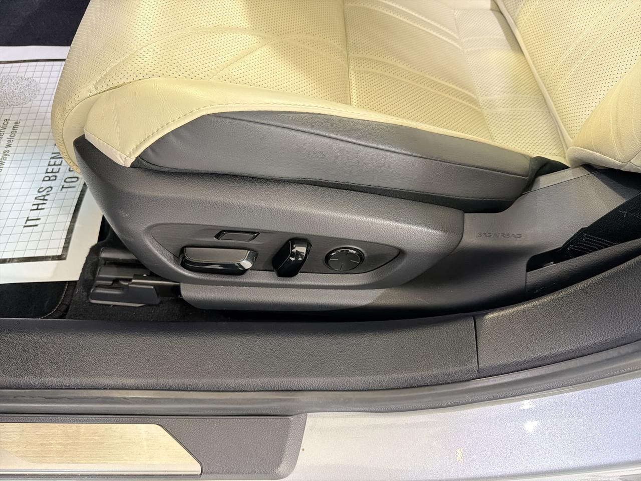 2022 Lexus ES 300h Ultra Luxury San Antonio TX