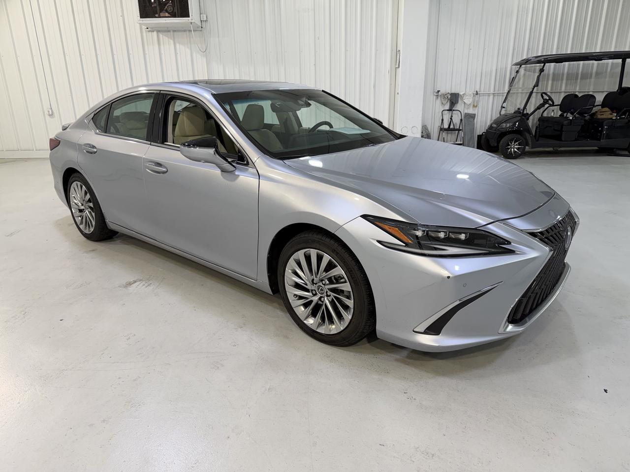 2022 Lexus ES 300h Ultra Luxury San Antonio TX